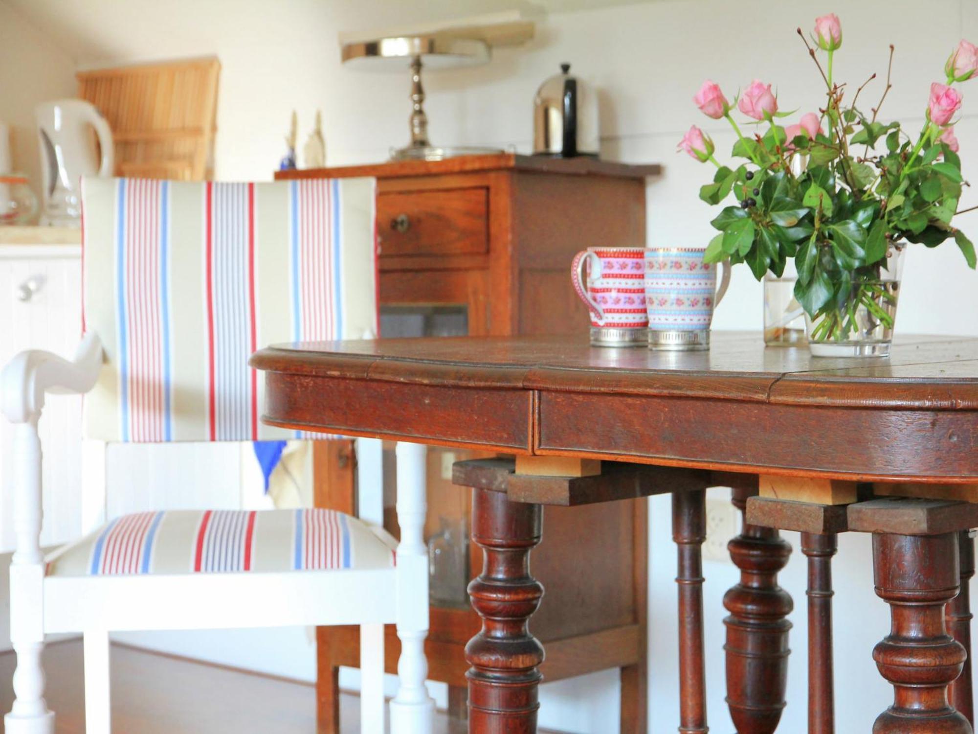 Cozy Cottage In Bergen With Terrace Bagian luar foto
