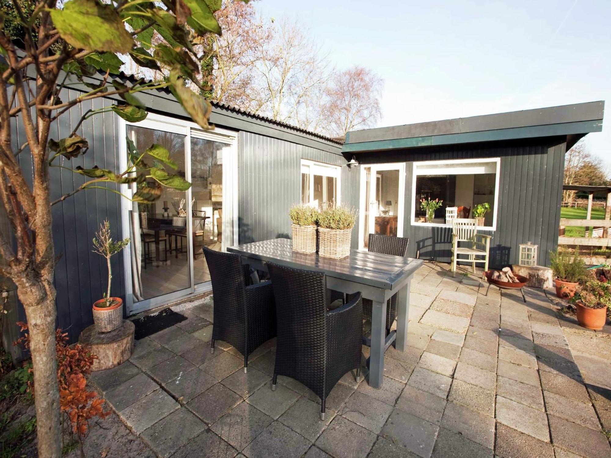 Cozy Cottage In Bergen With Terrace Bagian luar foto